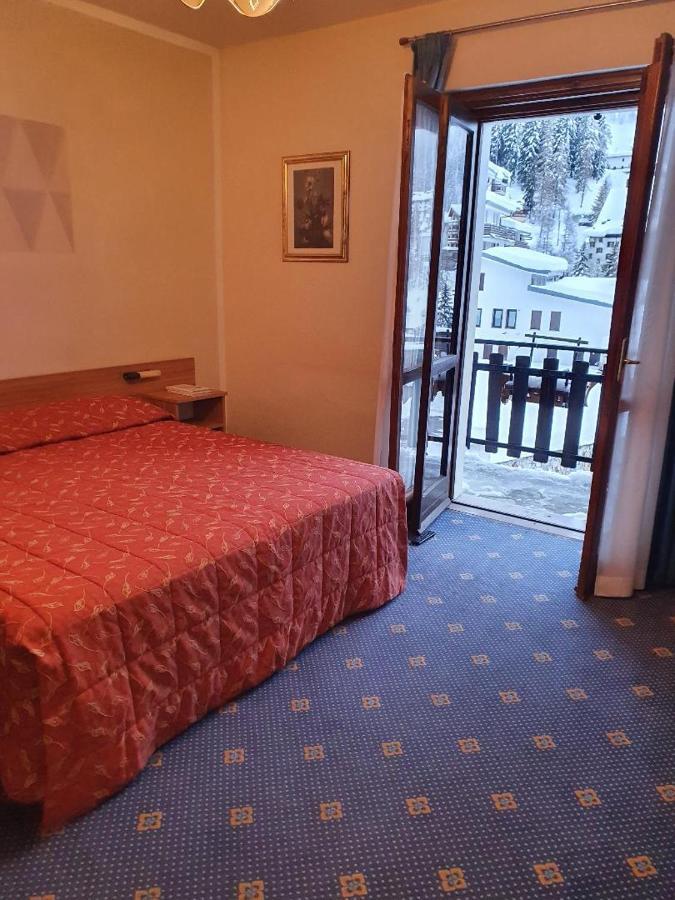 Hotel Des Alpes Фопполо Экстерьер фото